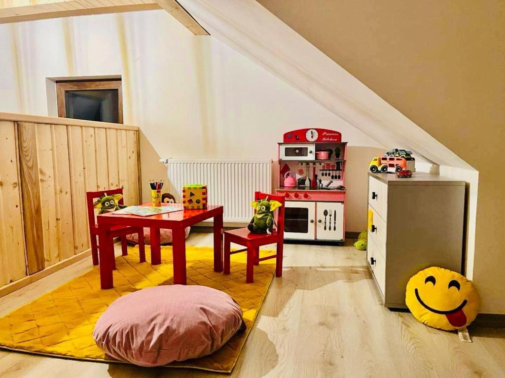 Gorska Cisza - Duzy, Komfortowy, Wyjatkowy Apartament Stronie Slaskie Ngoại thất bức ảnh